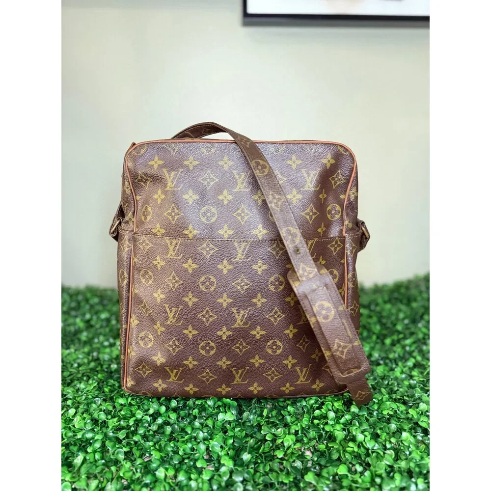 Louis Vuitton Vintage Monogram Marceau Messenger Crossbody Bag Made in France